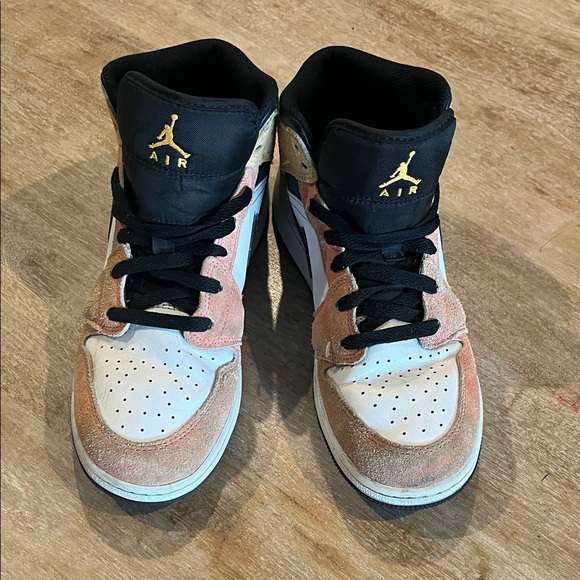 Nike Air Jordan 1 Mid GS “Desert Berry Sunset Haze” Youth 6.5Y (Women’s 8) - Picture 1 of 12